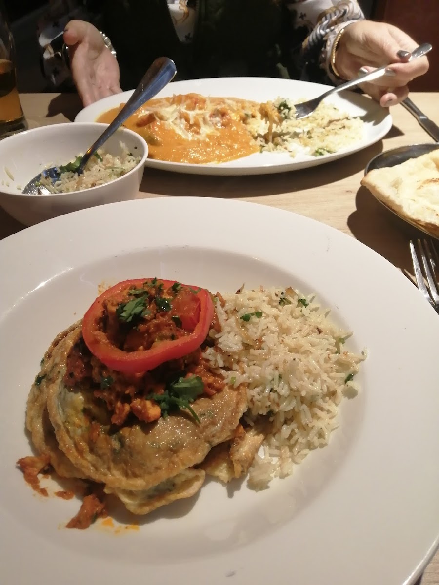 Akbor's Indian Restaurant & Takeaway-10